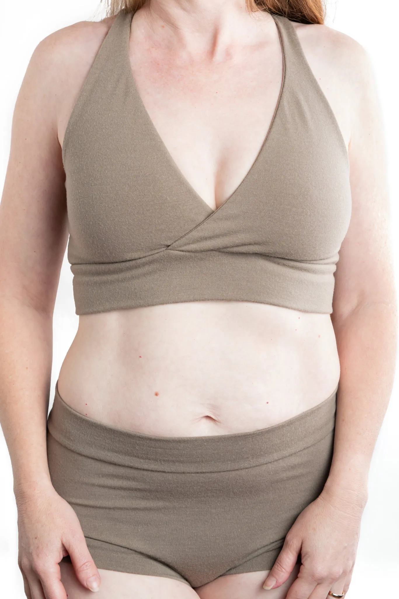 Deep-V Bra
